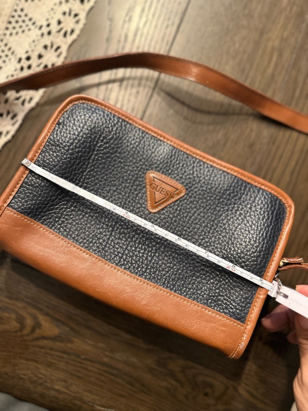 Vintage GUESS Navy and Brown Leather Bag - Picture 9 of 9